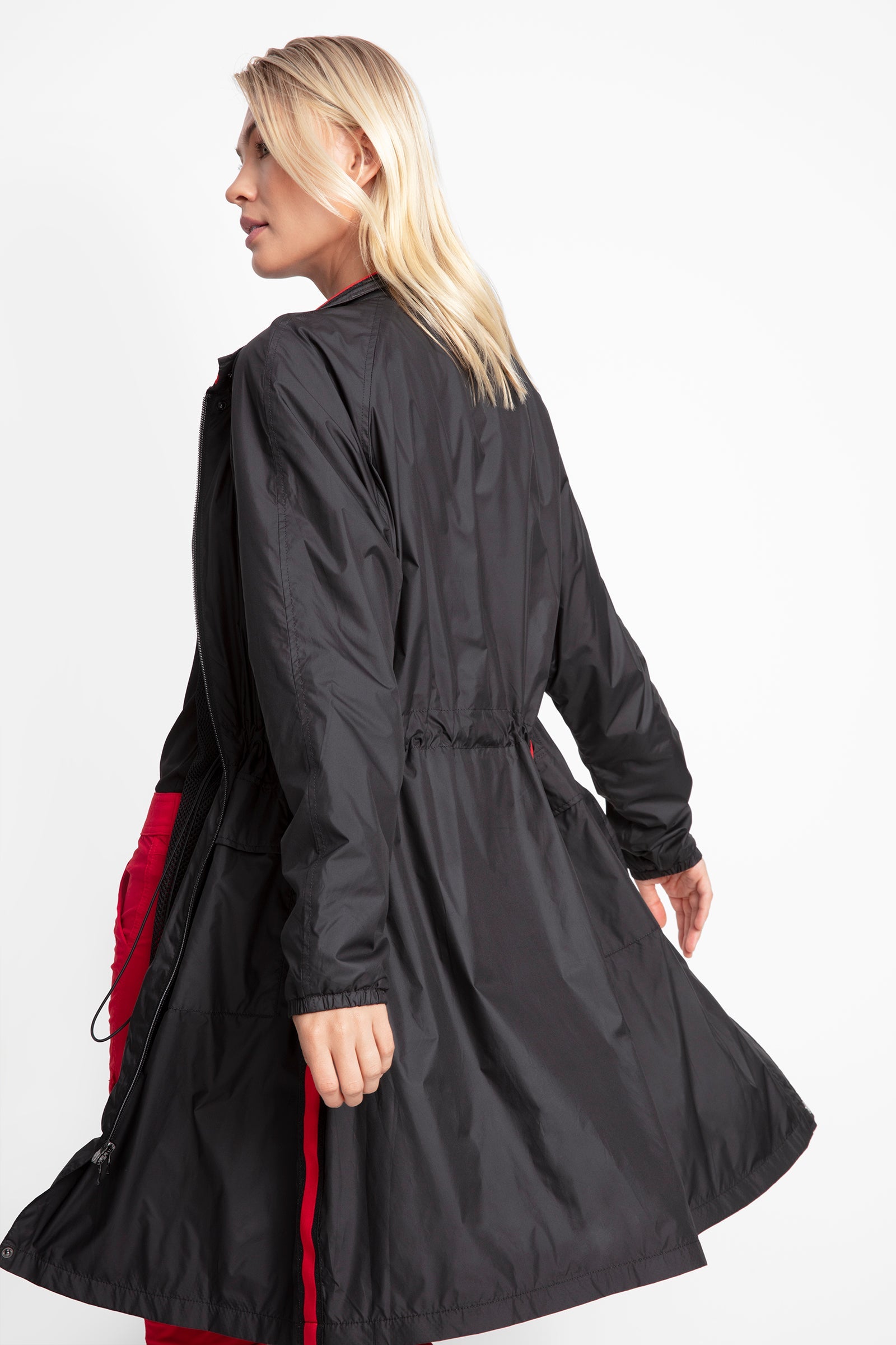 BLACK||