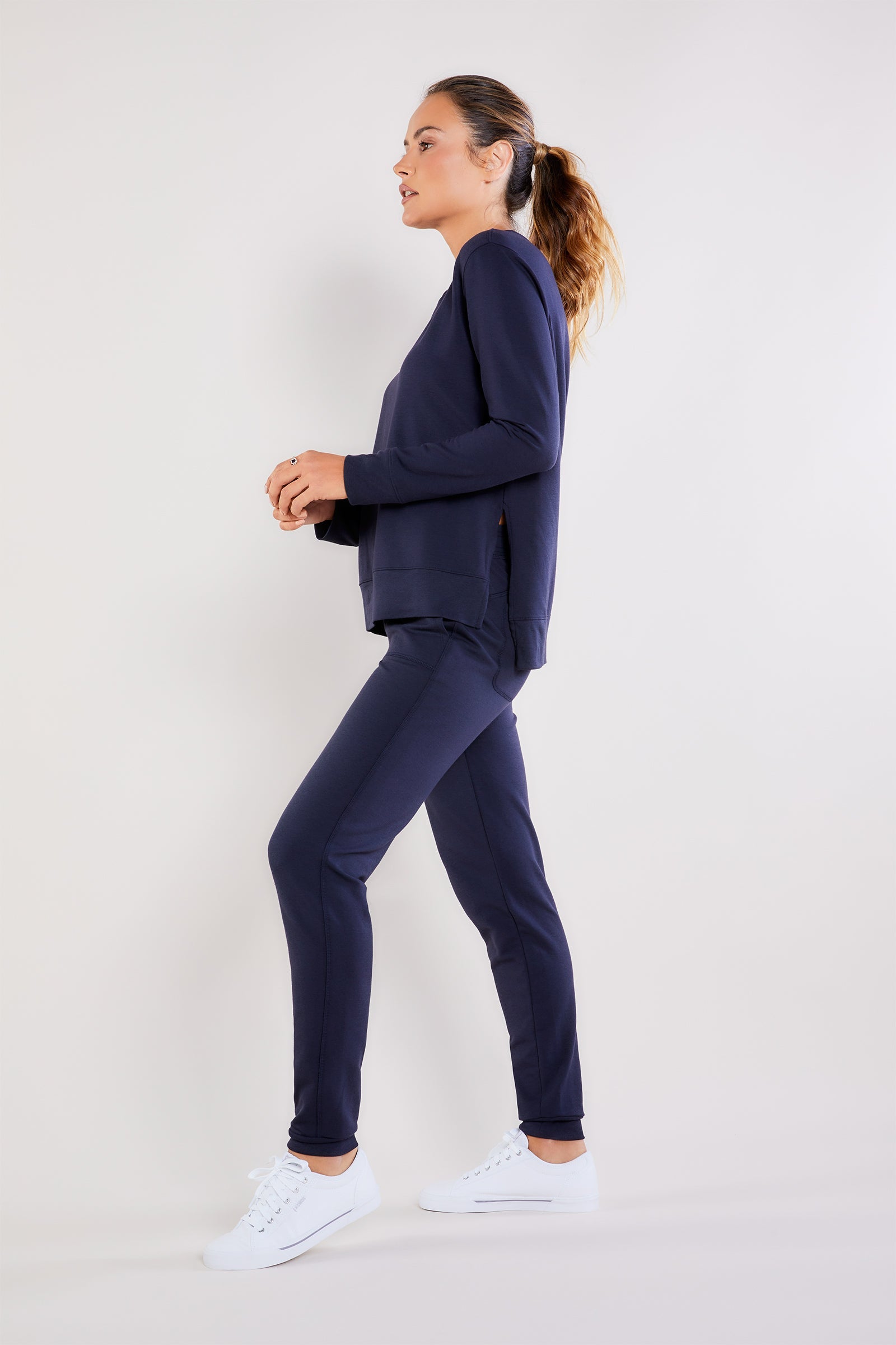 navy 6000||