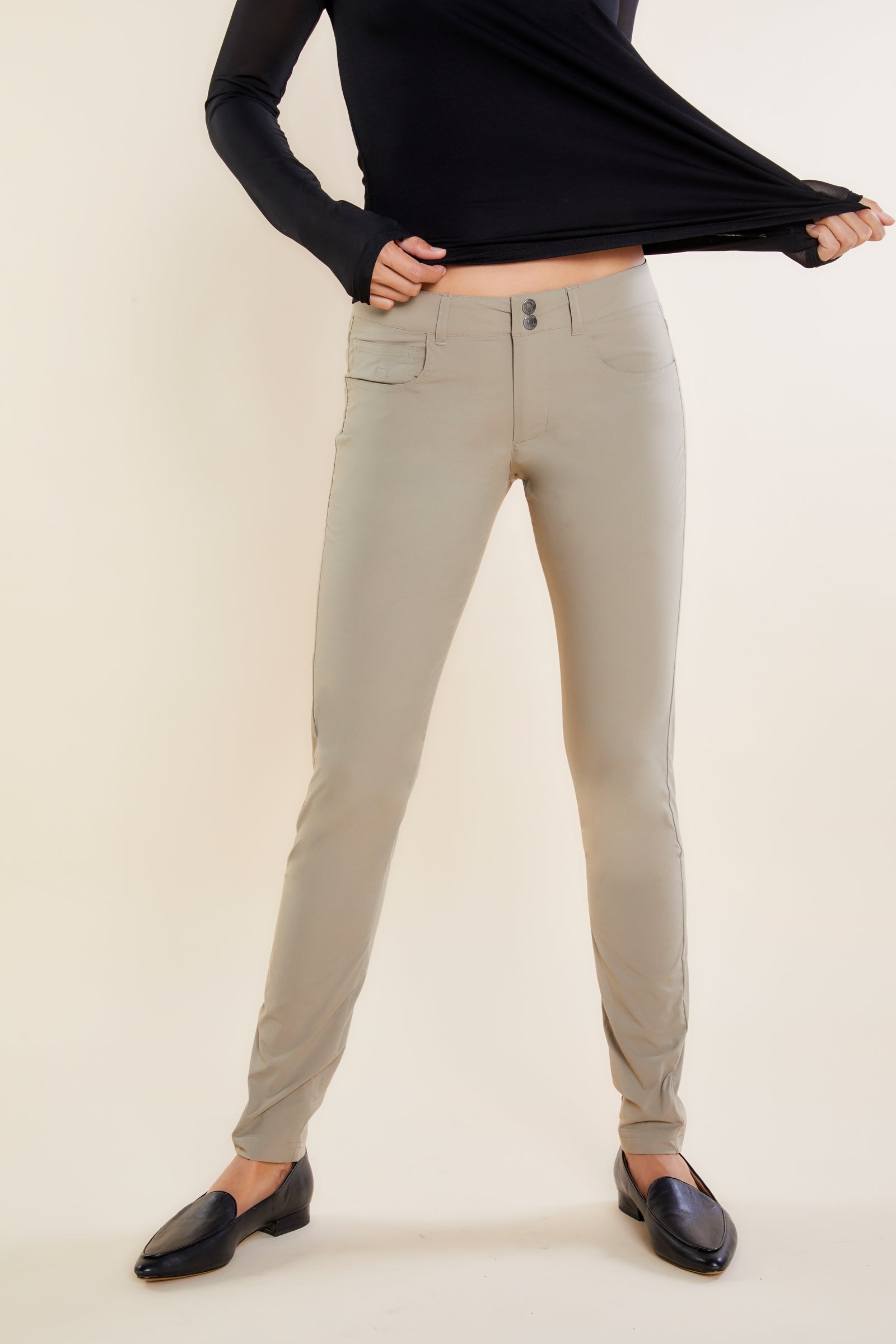 Khaki||||Essential_As7257_As6466_As7929_Black_Khaki_Black_2568-44.mp4