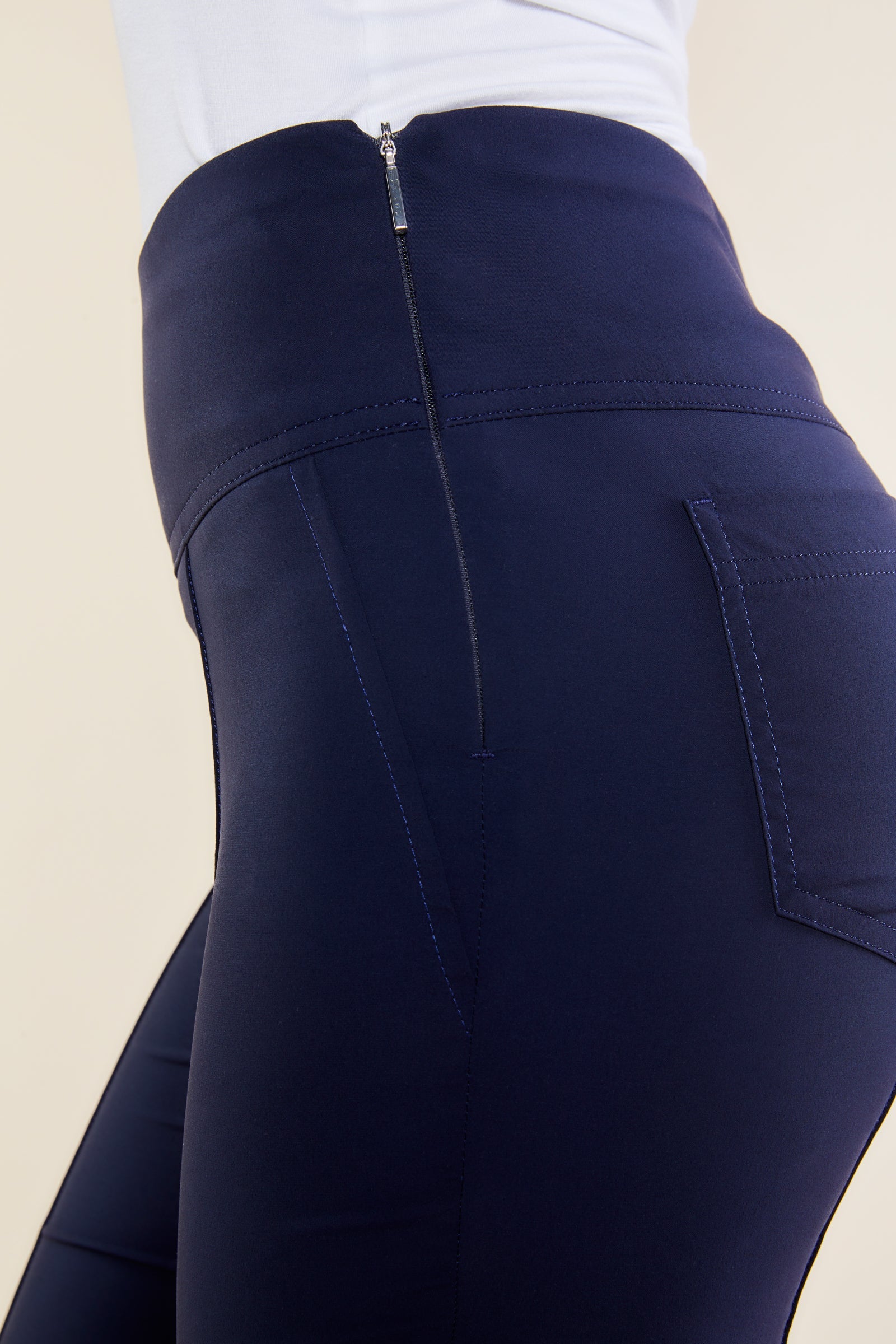 Navy||
