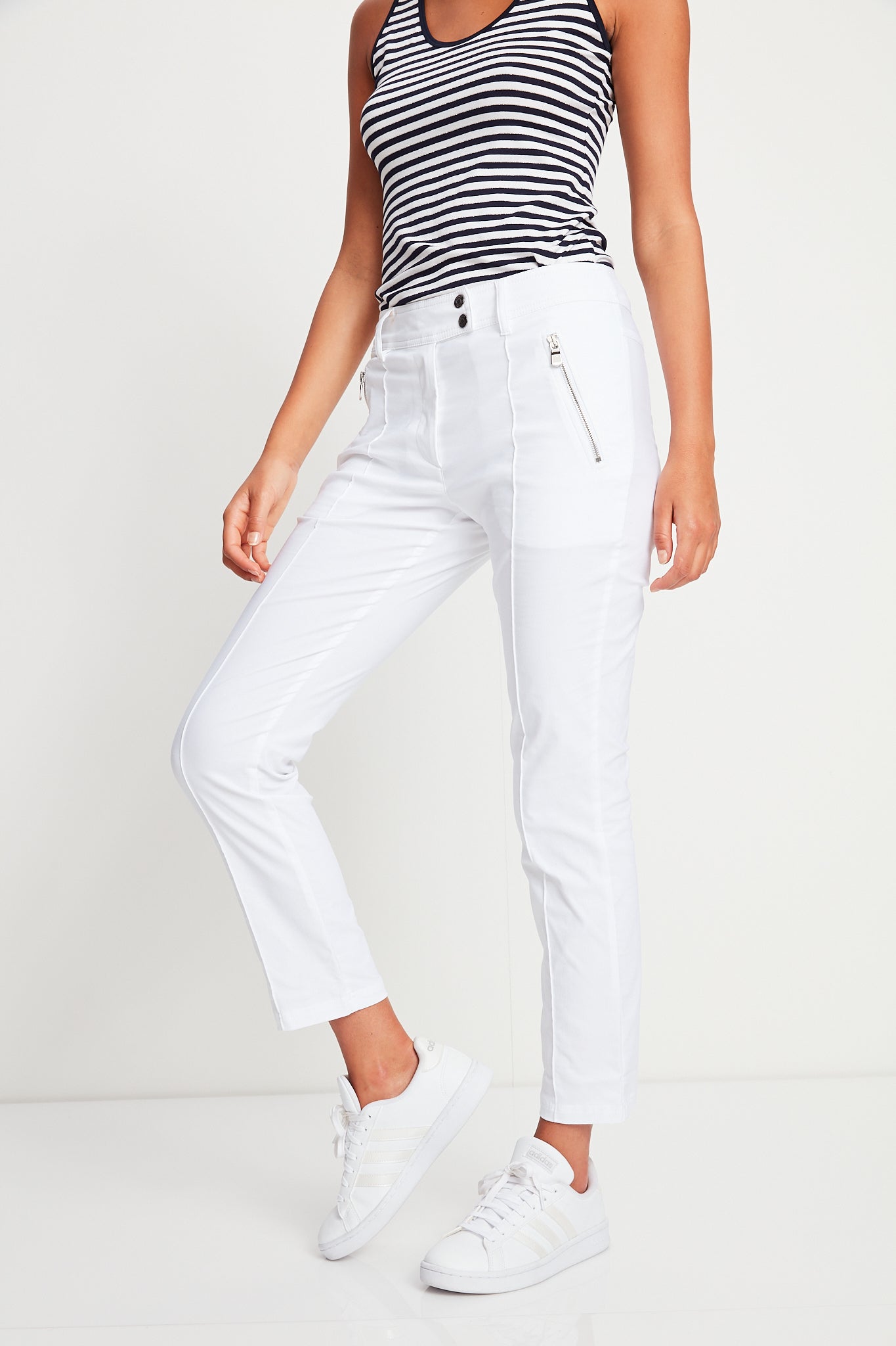 WHITE||