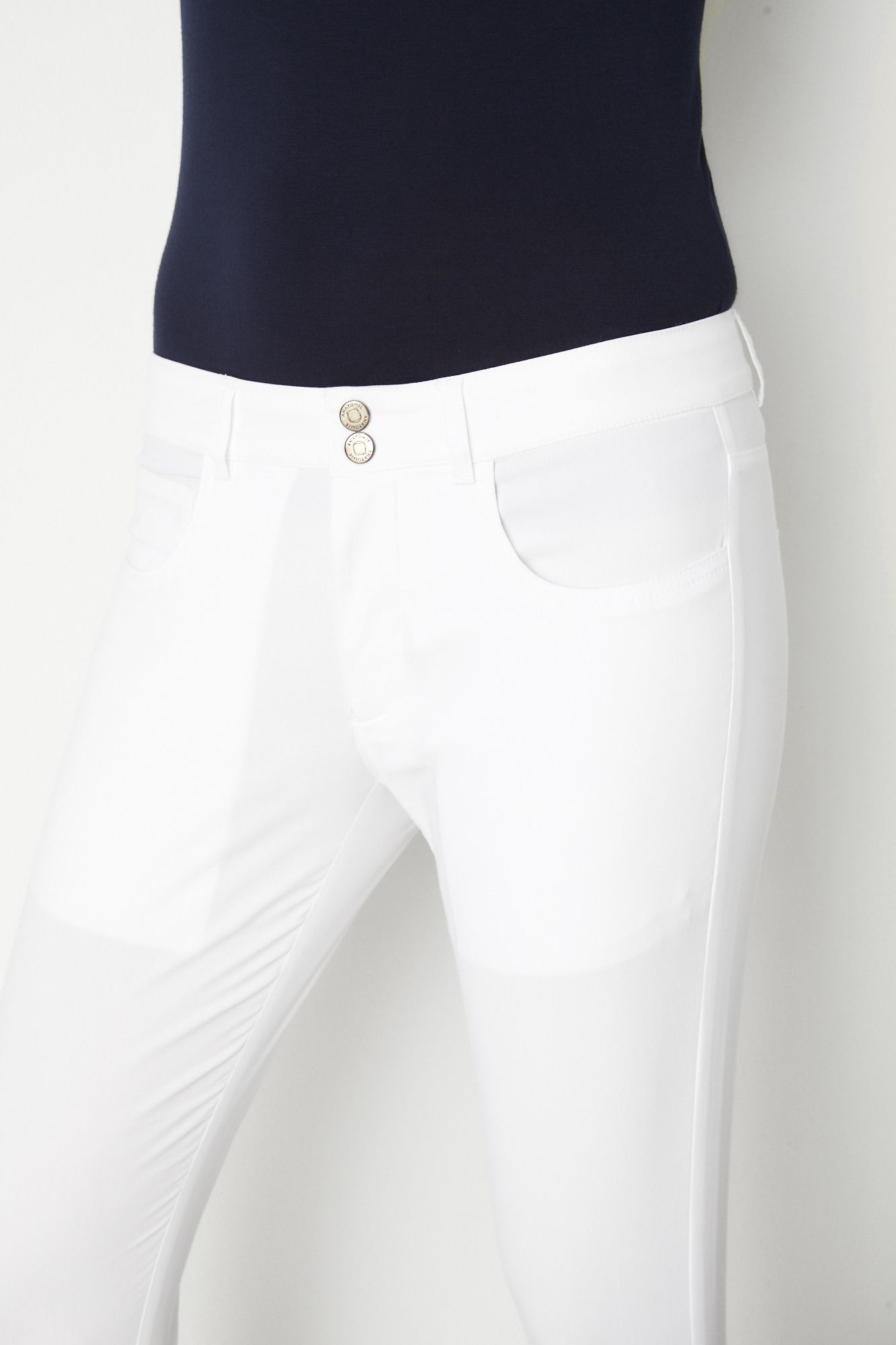 White||