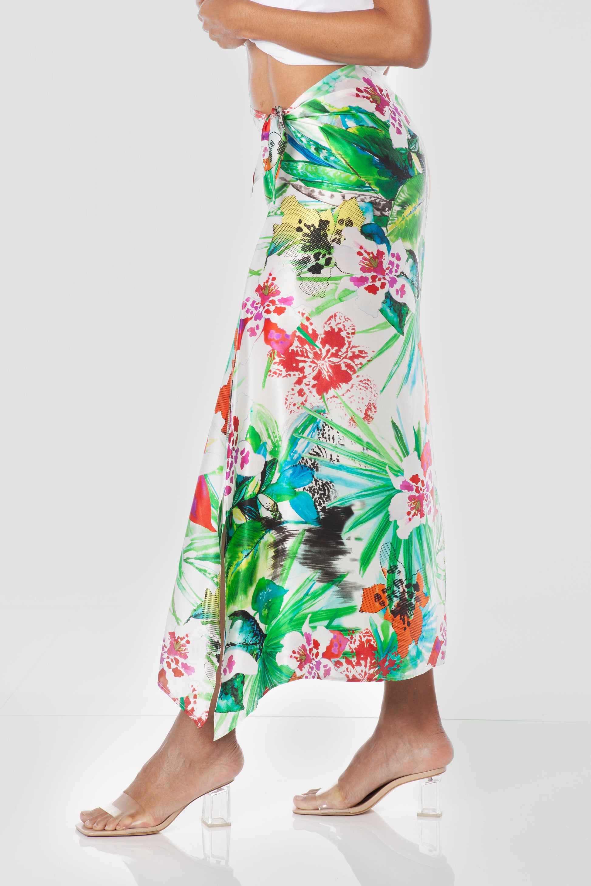 FlorentinaEuphoricFloral2|development-collection-qvb-rpd5nqn_qwd-pjc|