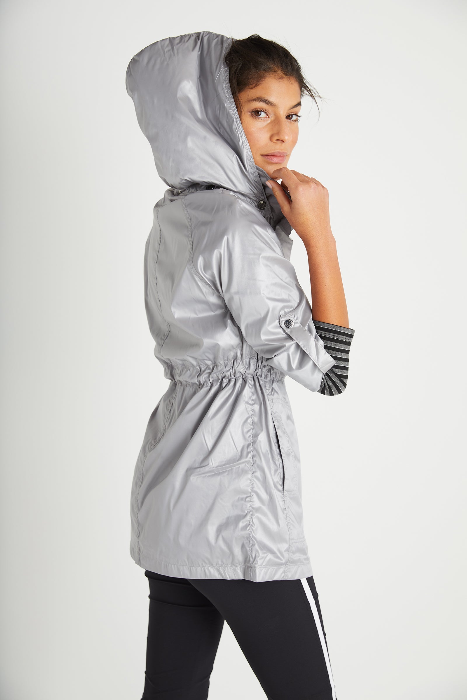 SILVER GREY||