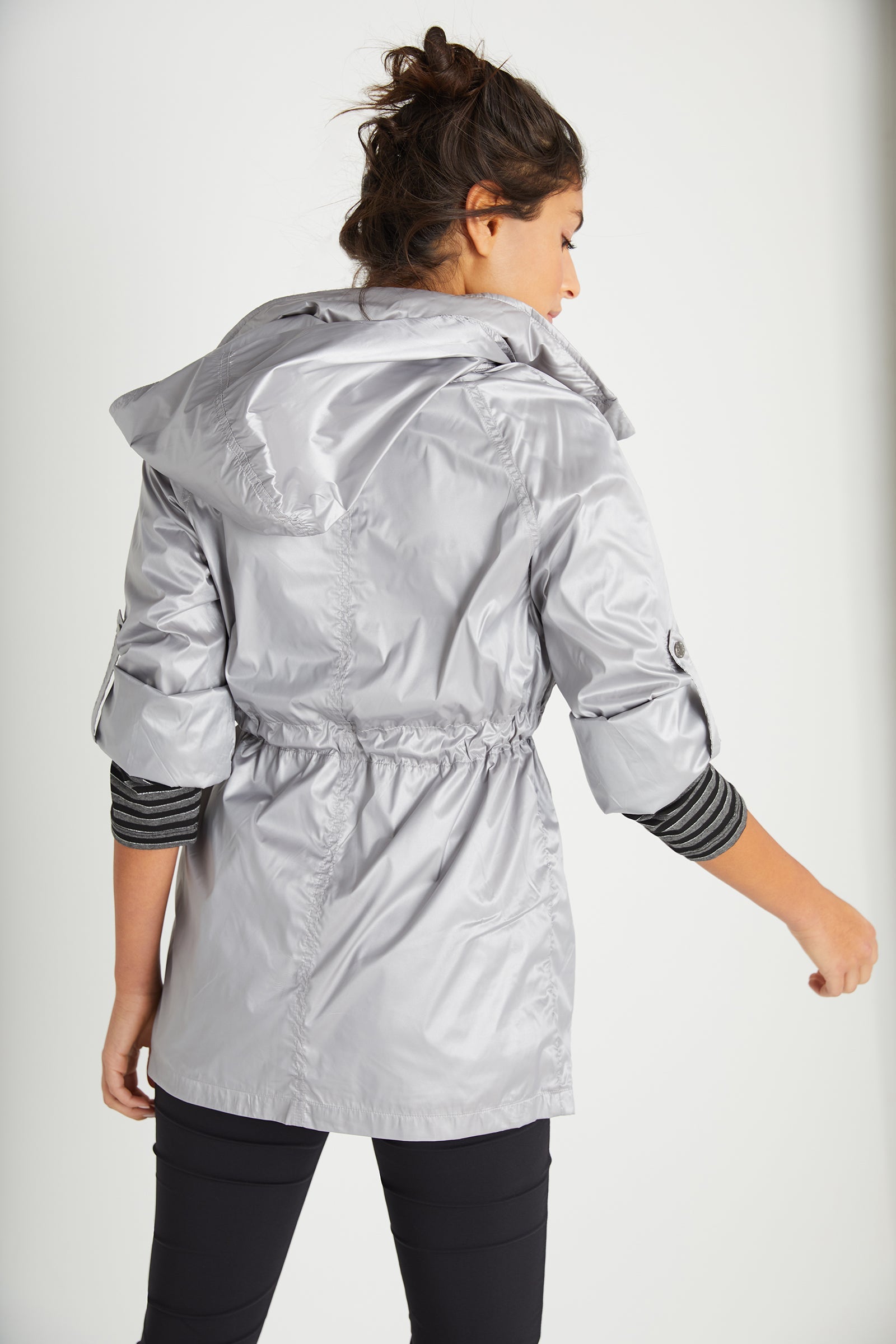 SILVER GREY||