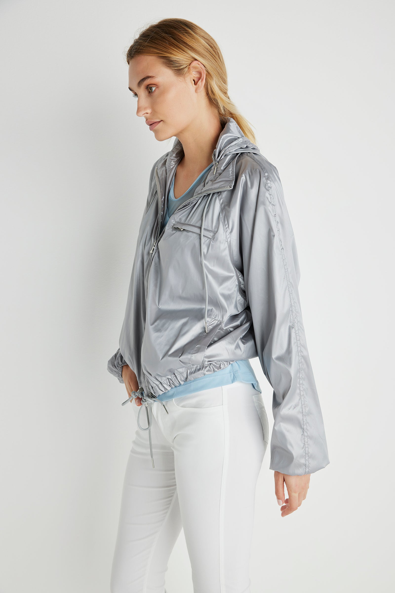 SILVER GREY||