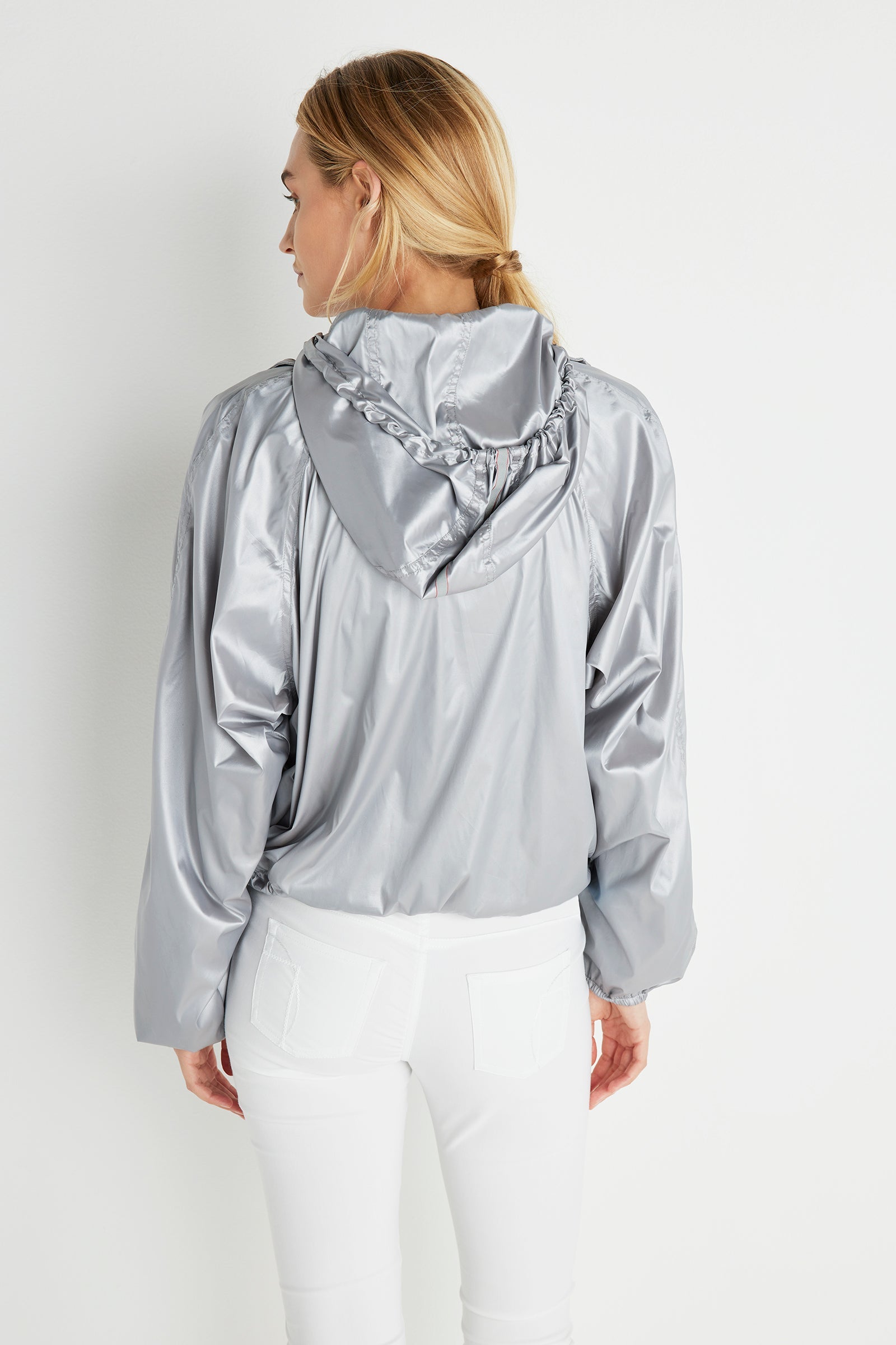 SILVER GREY||