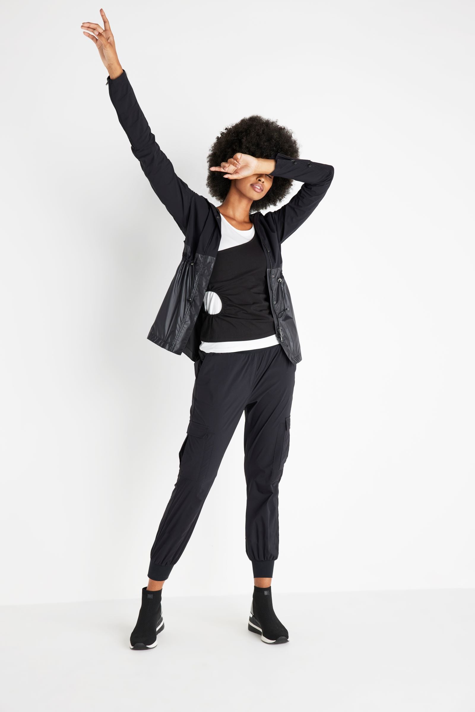 Black 8000||