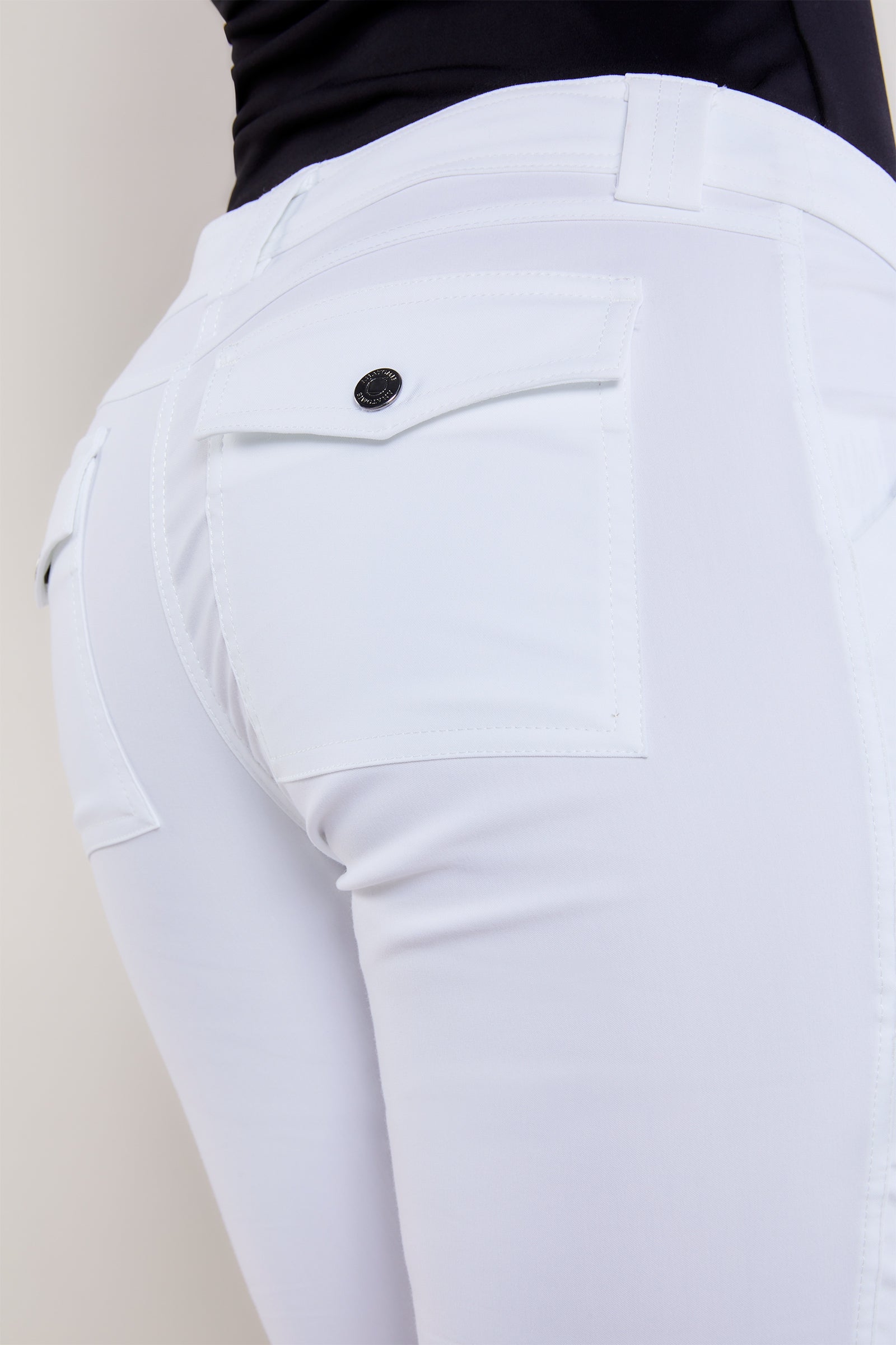 White||