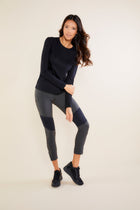 Grey / Black||