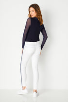 white with navy stripe||